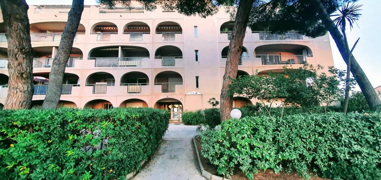 Hyeres Beach Exterior photo